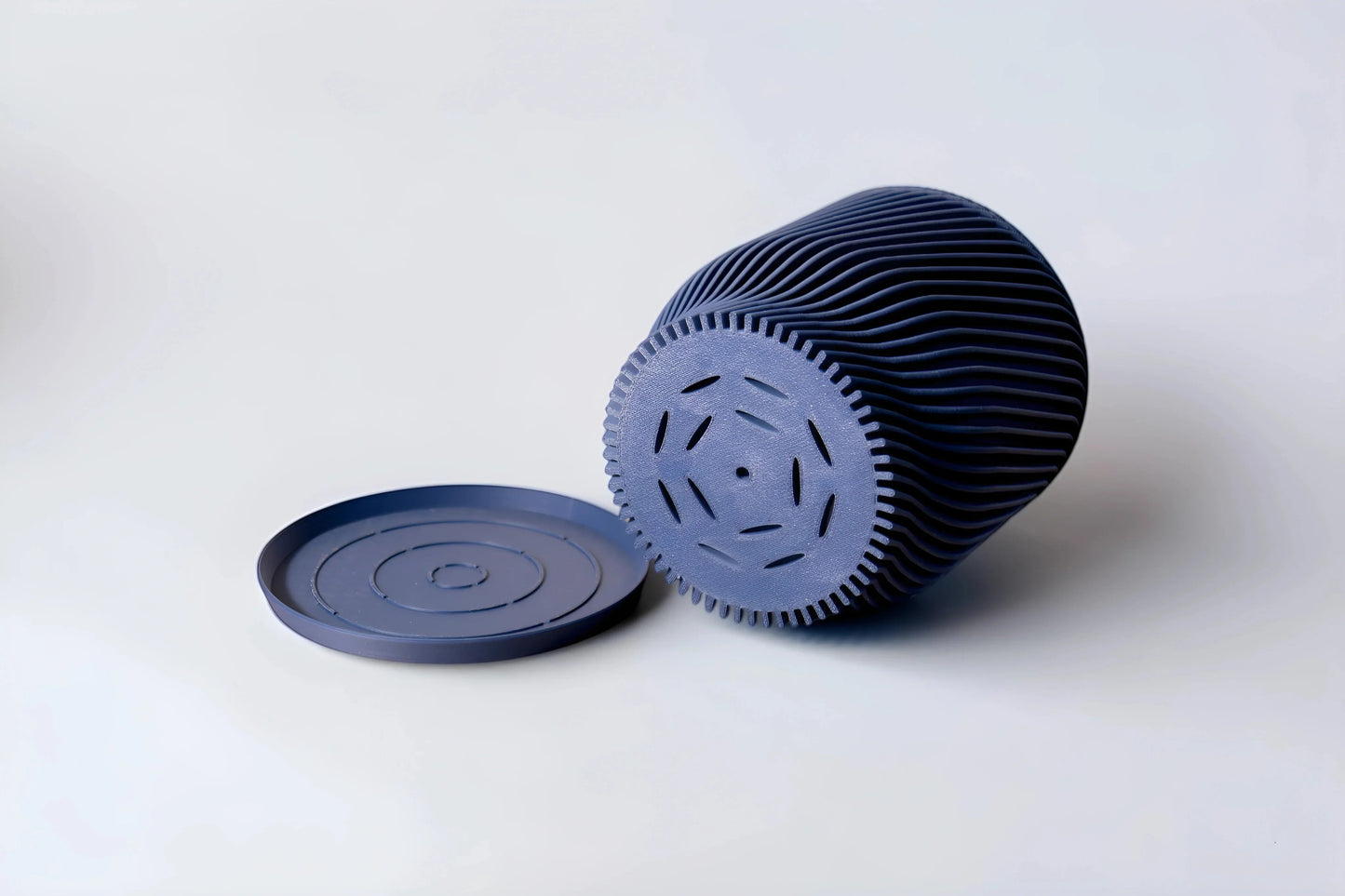 Flora Navy Blue Planter - lellume