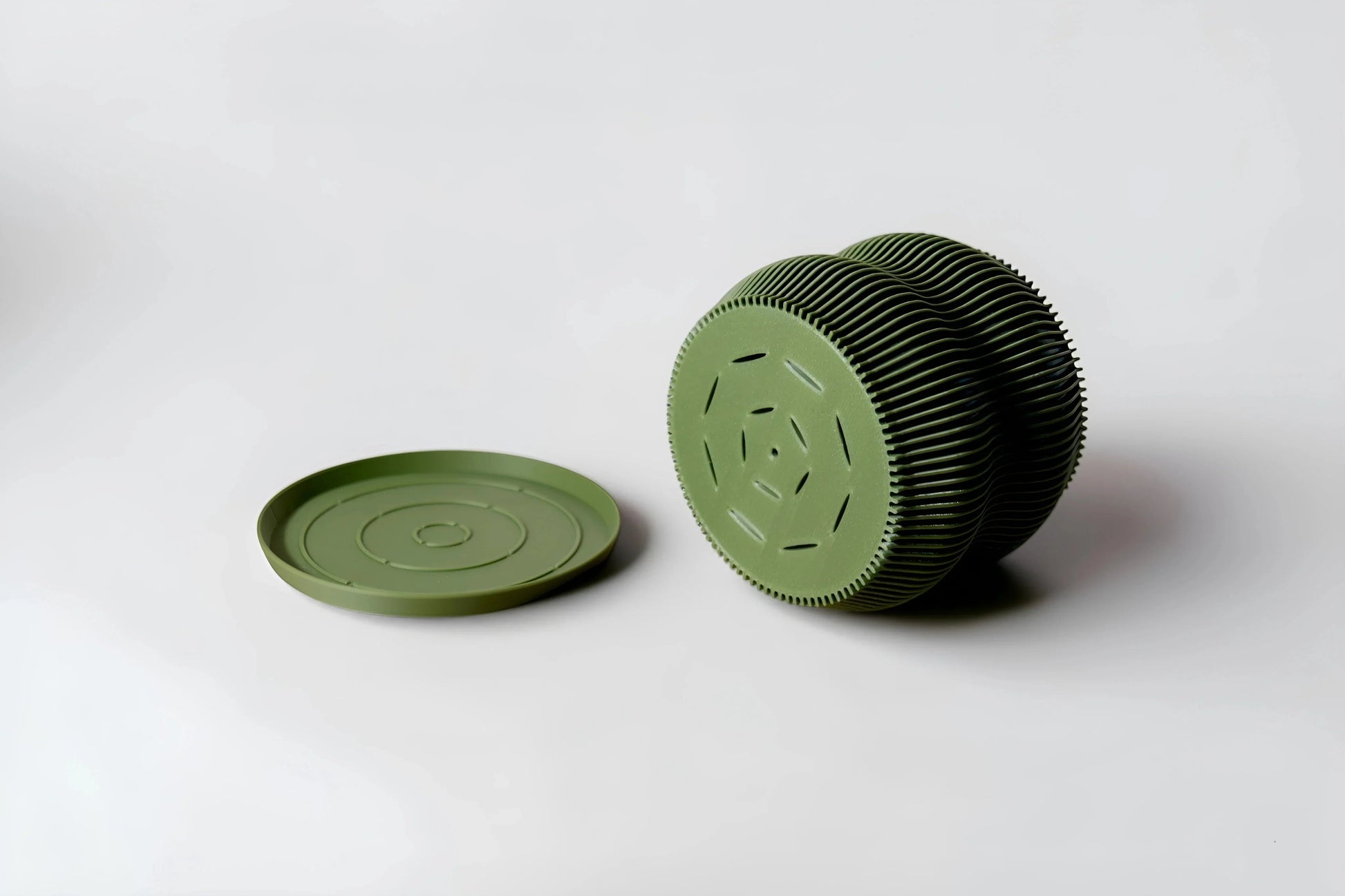 Bloom Olive Green Planter - lellume